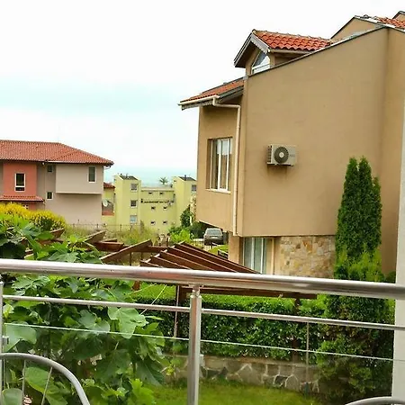 Apartment Dom Sirakovi